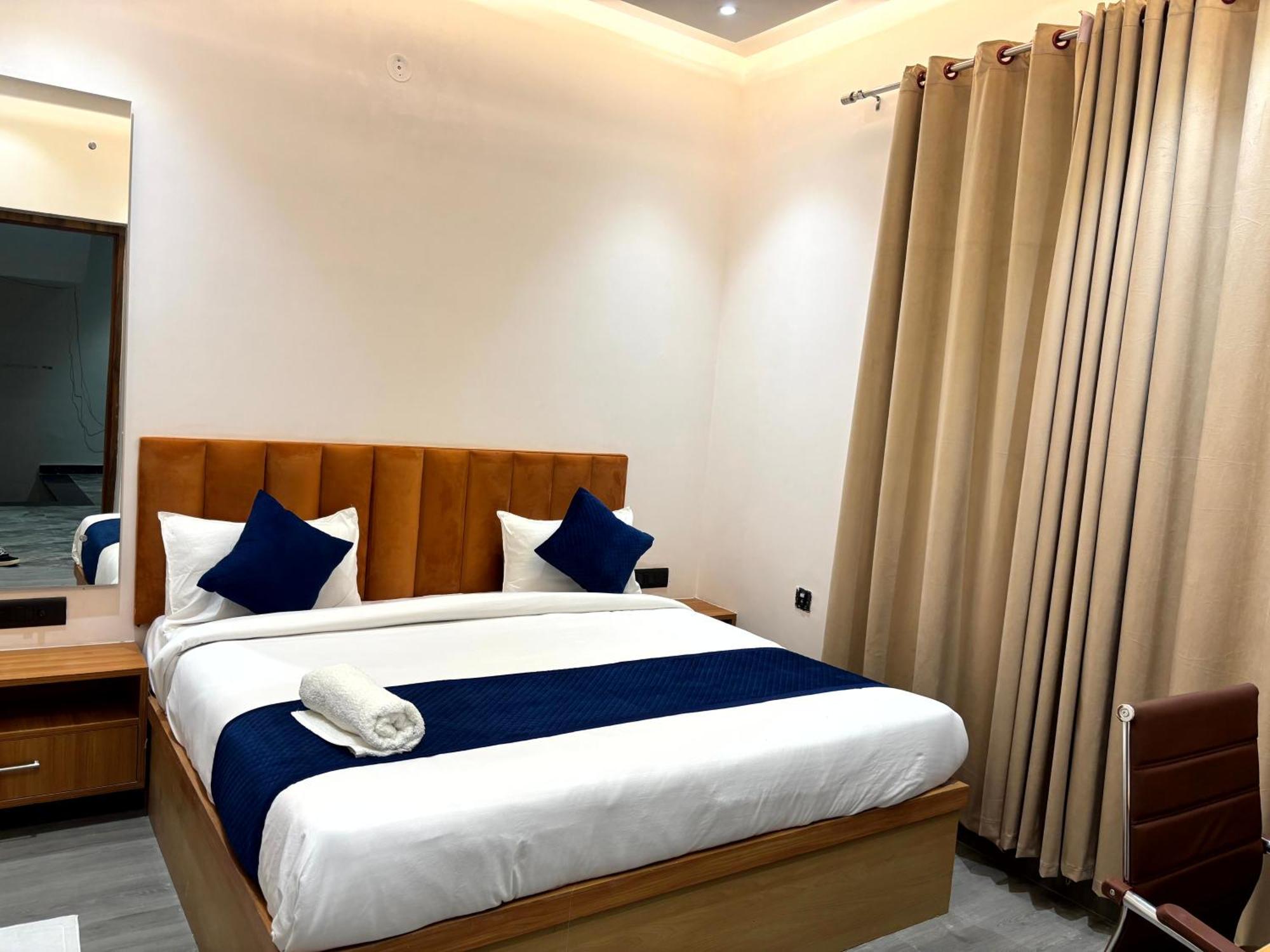 Hotel Taj Way By Jyoti Villa Agra  Ngoại thất bức ảnh